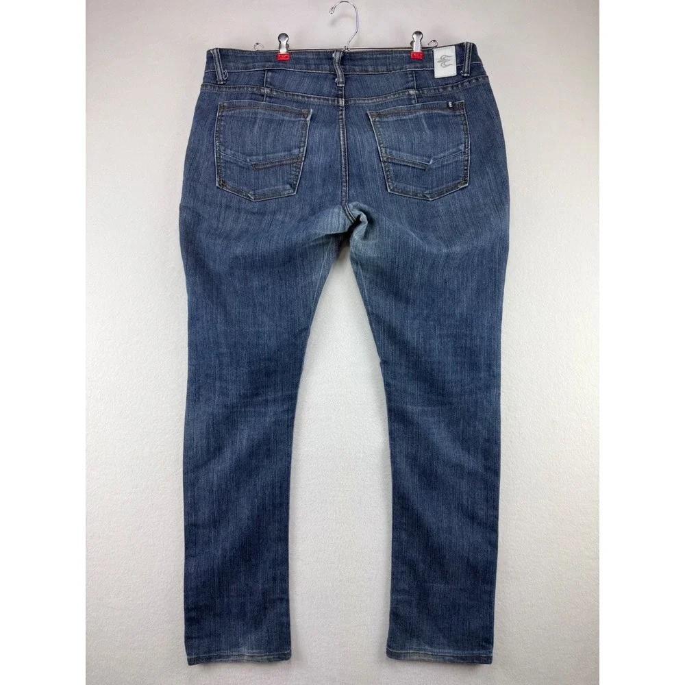 Ezekiel Jeans Mens 36 Straight Leg Medium Wash Blue Premium Denim 305